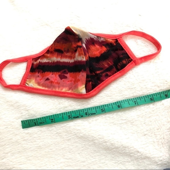 🔴 5 for $10 ONE Abstract Design Red & Black Face Mask - Picture 4 of 7